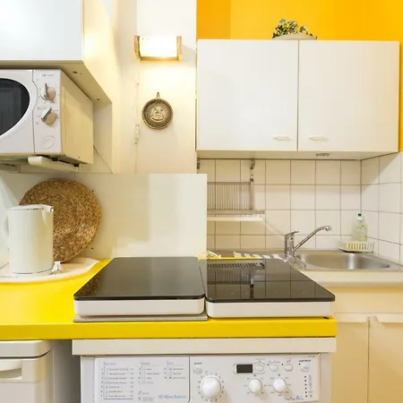 Schones 2-zimmer-apartment In Kollwitzplatz-nahe Apartment *