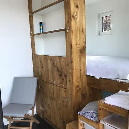 Tiny House Oder Auf Der Sunset Marina Berlin