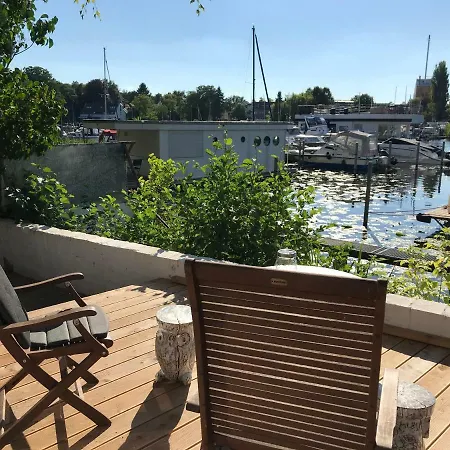 Tiny House Oder Auf Der Sunset Marina Lodge *