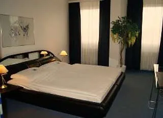 Berliner Baer 3* Βερολίνο