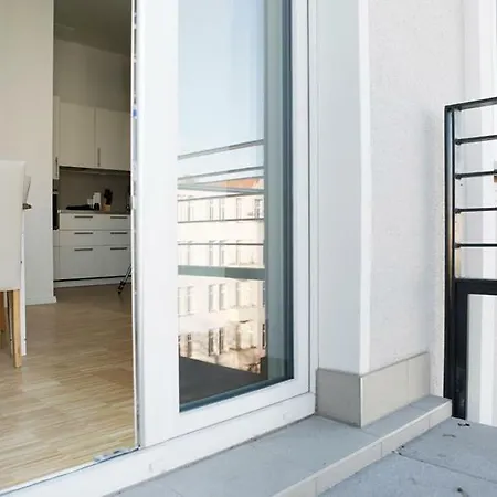 Appartement Sc 01 By Rockchair L Superhost Status L 2 Bedrooms Boxspringbeds Balcony Elevator - Cozy Family & Business Flair Welcomes You! Berlin