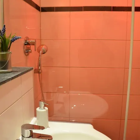 Apartment Zentral Gelegen - Stilvolles In Moabit Berlin