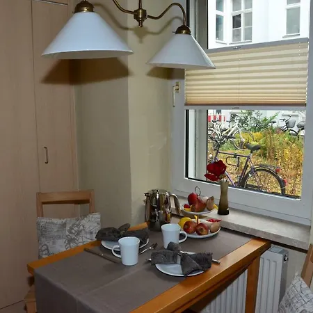 Zentral Gelegen - Stilvolles In Moabit Apartment
