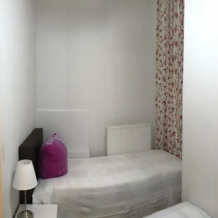 2rooms Flat/center/merto *