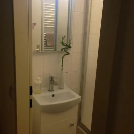 Herz Eg. Bis 3 Pers. Bei Alexanderplatz Mit Terrasse Apartment Berlin