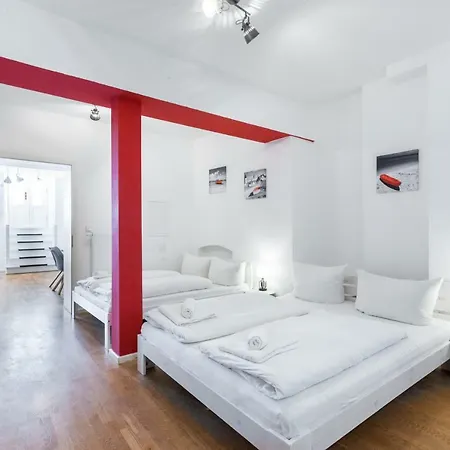 Apartment Dr *