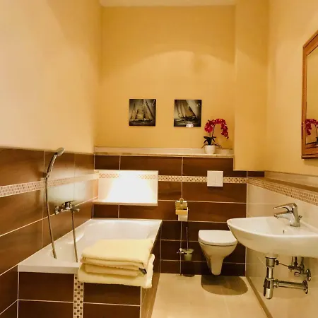 Apartment Mediterrane Luxusferienwohnung 5, Berlin- Koepenick, Am Mueggelsee Berlin