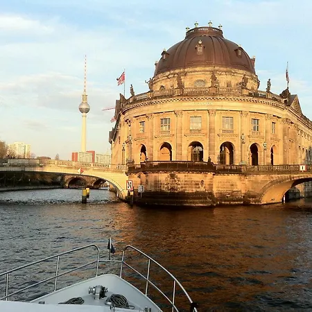 Apartment Mediterrane Luxusferienwohnung 5, Berlin- Koepenick, Am Mueggelsee *