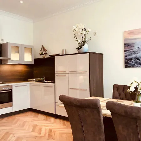 Apartment Mediterrane Luxusferienwohnung 4, Berlin-koepenick, Am Mueggelsee *