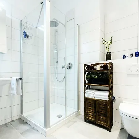 90sqm 2br Design Gem - Outdoor Terrace Apartment