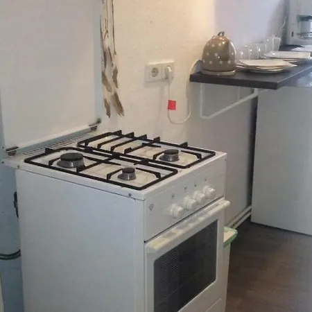 Apartment Herz Eg. Bis 3 Pers. Bei Alexanderplatz Mit Terrasse *