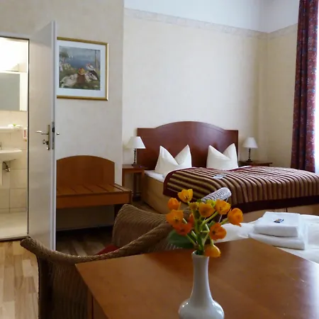 Safestay Hotel 3*