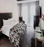 Hotel New 4*