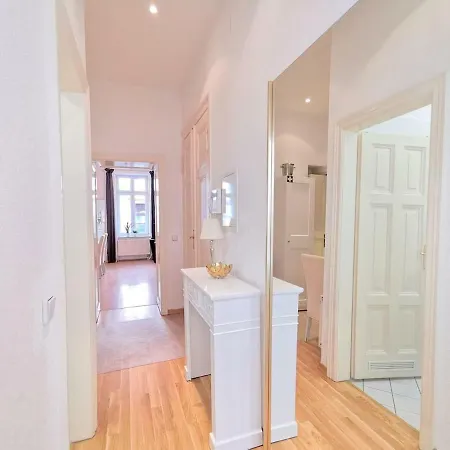 New - Charmante In Mitte-schlegelstrasse Apartment Berlin