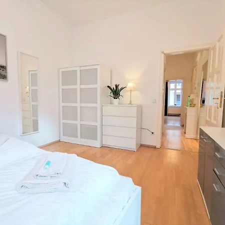New - Charmante In Mitte-schlegelstrasse Berlin