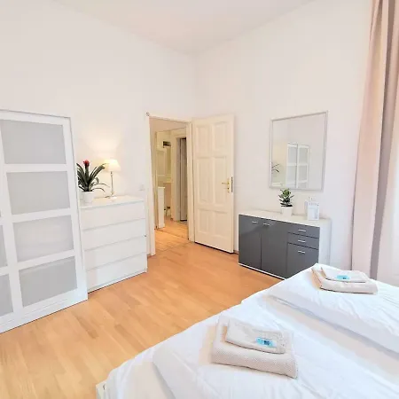 New - Charmante In Mitte-schlegelstrasse *
