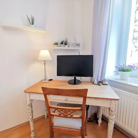 Apartment New - Charmante In Mitte-schlegelstrasse *