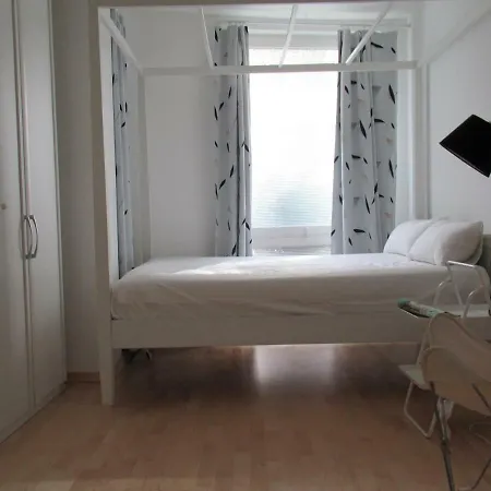 Apartment Luxus Im Penthouse Stil Im Beliebten Grunewald In