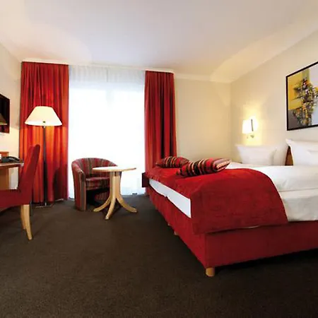 Hotel Adelante Boutique 4*