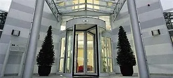 Clipper Garden Hotel