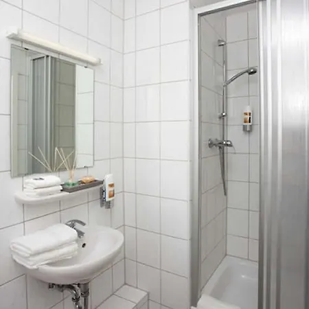 Potsdamer 3*