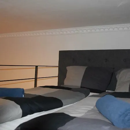 Kudamm Apartment *