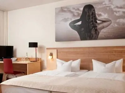 Hotel Tryp By Wyndham Am Ku'damm 3*