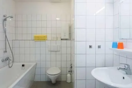 Apartment Spacious And Modern Furnished For 10 Guests *