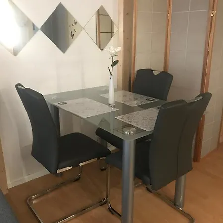 Herz Eg. Bis 3 Pers. Bei Alexanderplatz Mit Terrasse Apartment