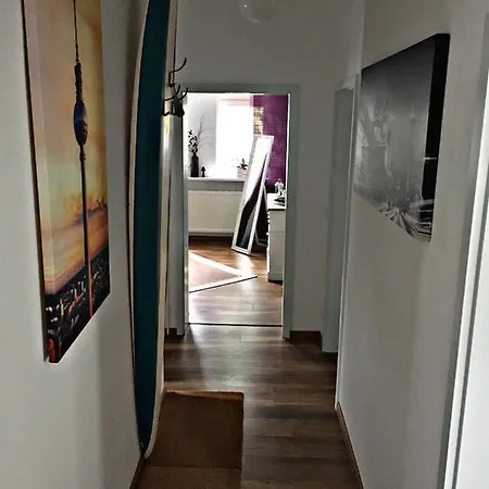 Lifestyle Am Rande Berlins, 20min Zum Zentrum,10min Bis Tesla Apartment