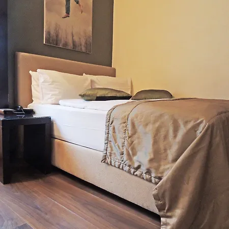 Hotel Quentin Design 4*