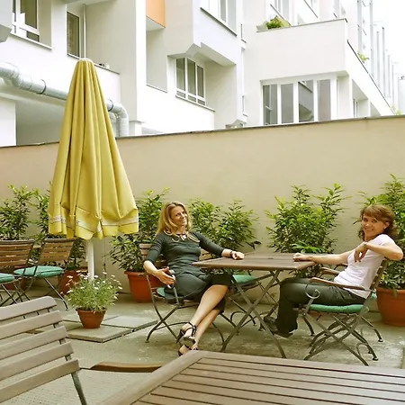 Air In 3* Berlino
