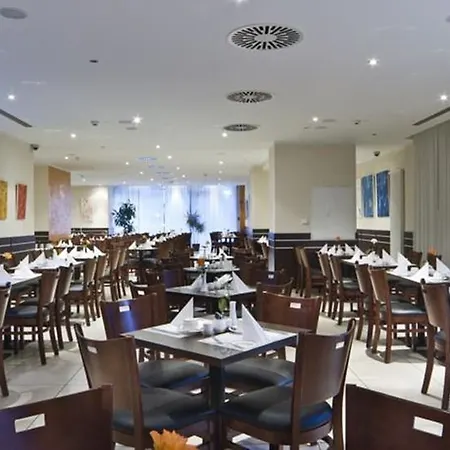 Hotel Titanic Comfort Kurfuerstendamm 3*