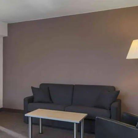Szálloda Nh West 4*