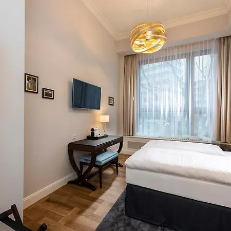 Mondial Am Kurfuerstendamm Hotel 4*