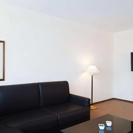 Nh Kreuzberg Hotel 3*
