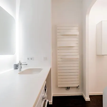 Aussergewohnliches Luxus-apartment Direkt An Der Spree - Extraordinary Luxury Right At River Side Apartment *