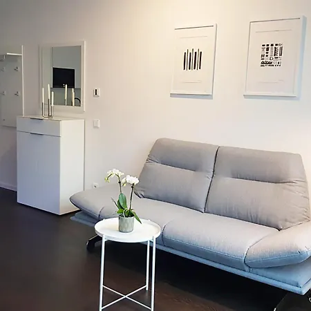 Aussergewohnliches Luxus-apartment Direkt An Der Spree - Extraordinary Luxury Right At River Side Apartment