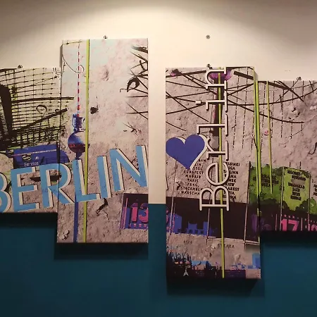 Central Lichtenberger For 6 People Berlin