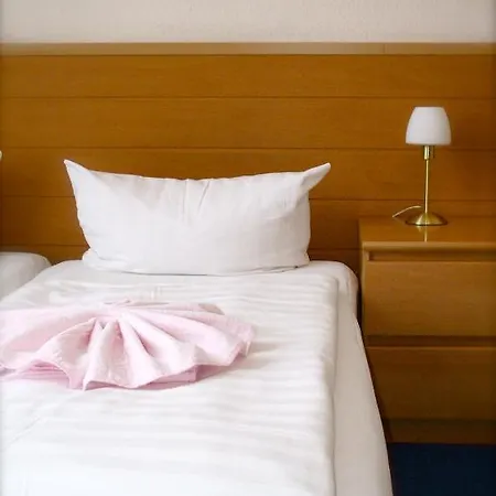 Messe Hotel 2*
