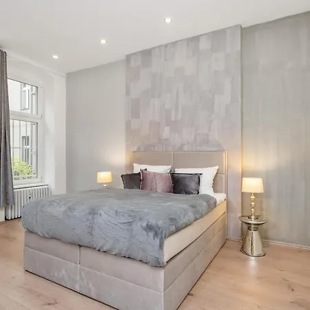 Cozy Einstein Apartment