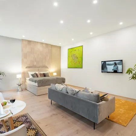 Cozy Einstein Apartment *