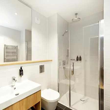 Aparthotel Wilde Berlin, Checkpoint Charlie 4*