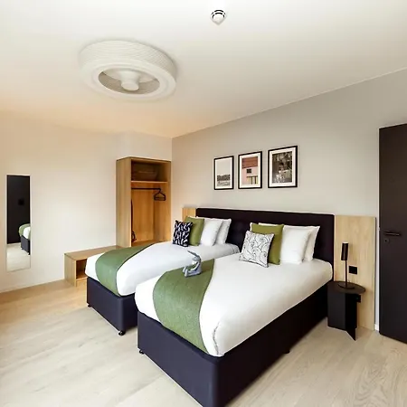 Wilde Berlin, Checkpoint Charlie 4* Berlin
