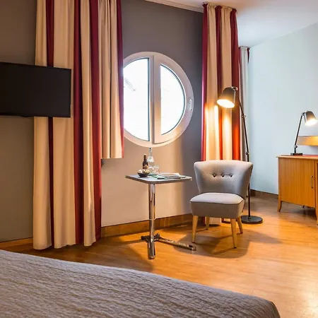 Hotel Mercure Zentrum Superior 3*