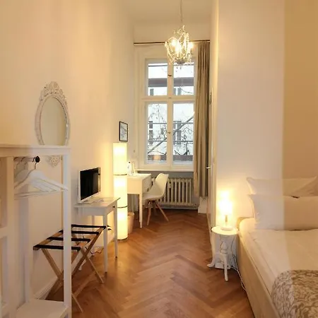 Midi City West Am Ku'damm Hotel 3*