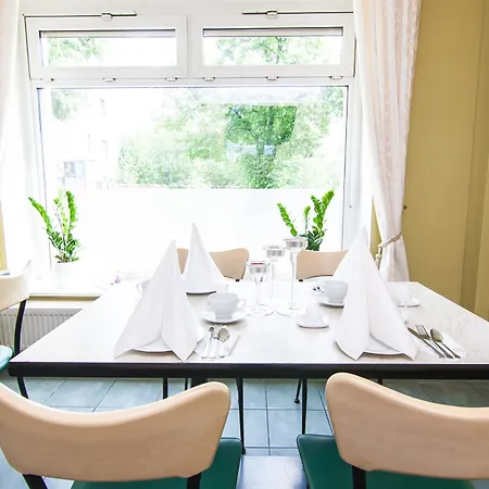 Hotel-pension Odin Pensjonat 2*