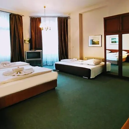 Szálloda Xantener Eck 2*