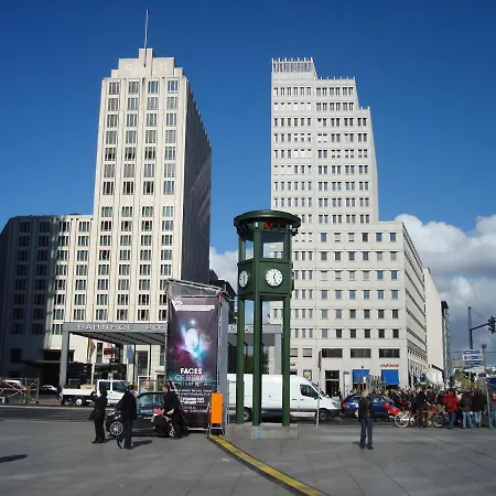 Holiday Frankfurter Allee 98 Berlin