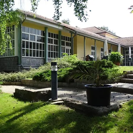 Gaestehaus Teikyo Am Zeuthener See 2*